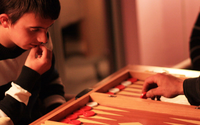 Essential Tips for Backgammon Beginners