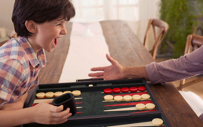 Common Beginner's Mistakes in Backgammon